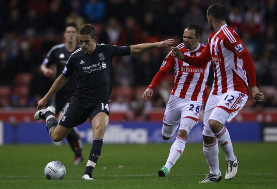 切尔西一路＂躺赢＂遭看衰 巴黎五冠王志在必得？（切尔西被质疑一路躺赢，巴黎志在冲击五冠？）