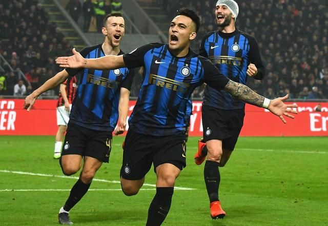 2025／26赛季英超：亚特兰大可以半价出售埃德森，曼联冬季转会期的机会来了吗（曼联冬窗良机？亚特兰大或半价放走埃德森，剑指2025／26英超）