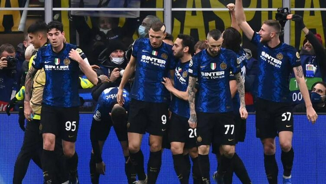 掘金约基奇末节爆发豪取三双（掘金约基奇末节发威轰下三双）