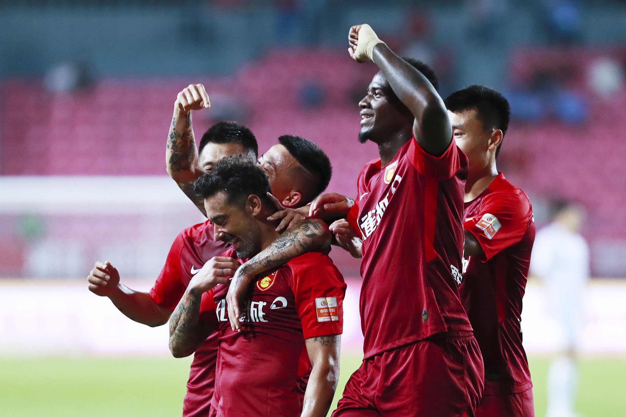 利物浦欧冠客场取分战平切尔西（欧冠客场，利物浦战平切尔西带走一分）